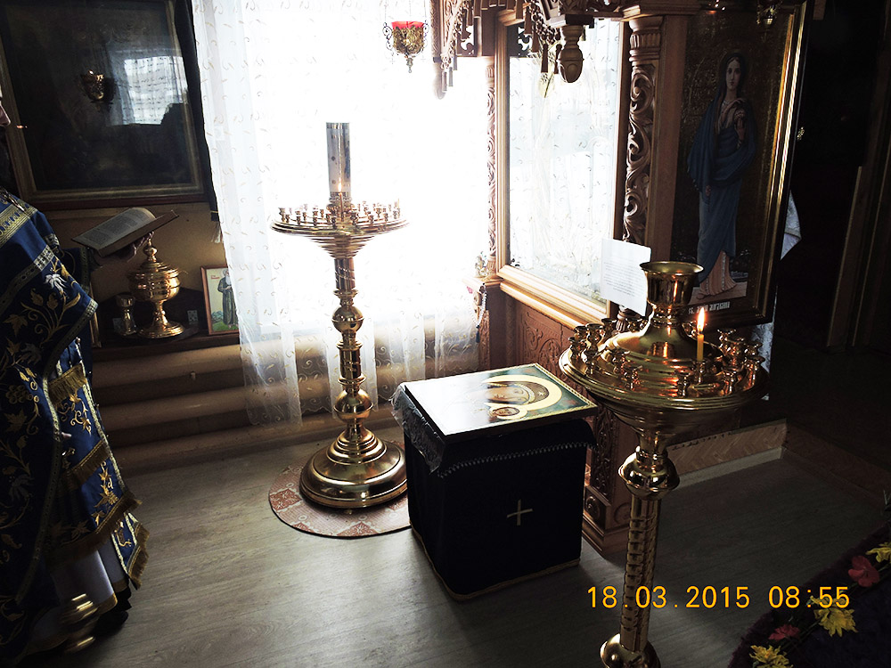 18 марта 2015 г. исполнилось 14 лет как заслезаточила икона Казанской Божией Матери в с. Казачинское Казачинского района Красноярского края.